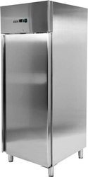 Szafa chłodnicza YG-05200 YATO 650l